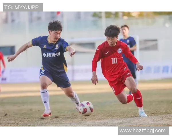 杭州足球队以66分稳居总决赛积分榜首位争夺冠军形势明朗 杭州足球队以66分稳居总决赛积分榜首位争夺冠军形势明朗